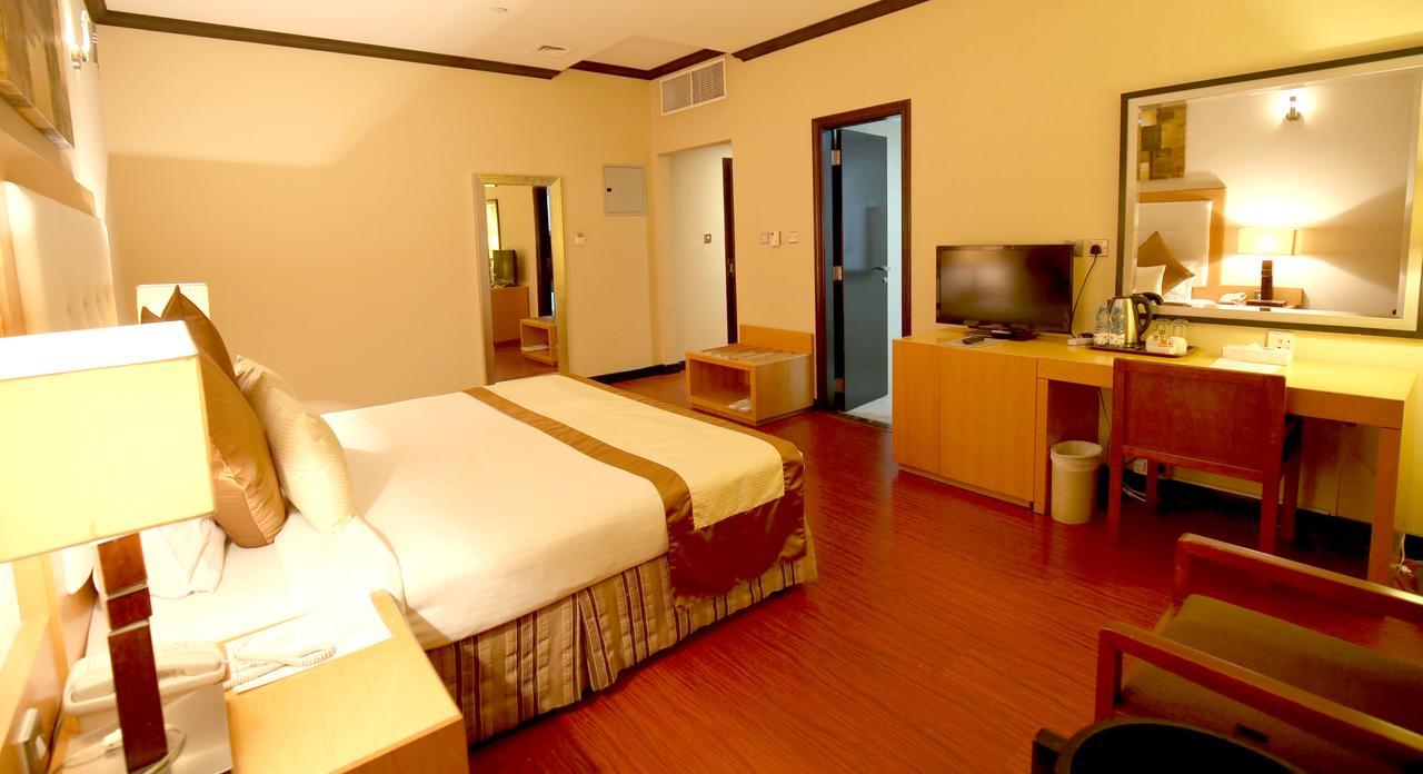London Crown Hotel Dubai Exterior photo