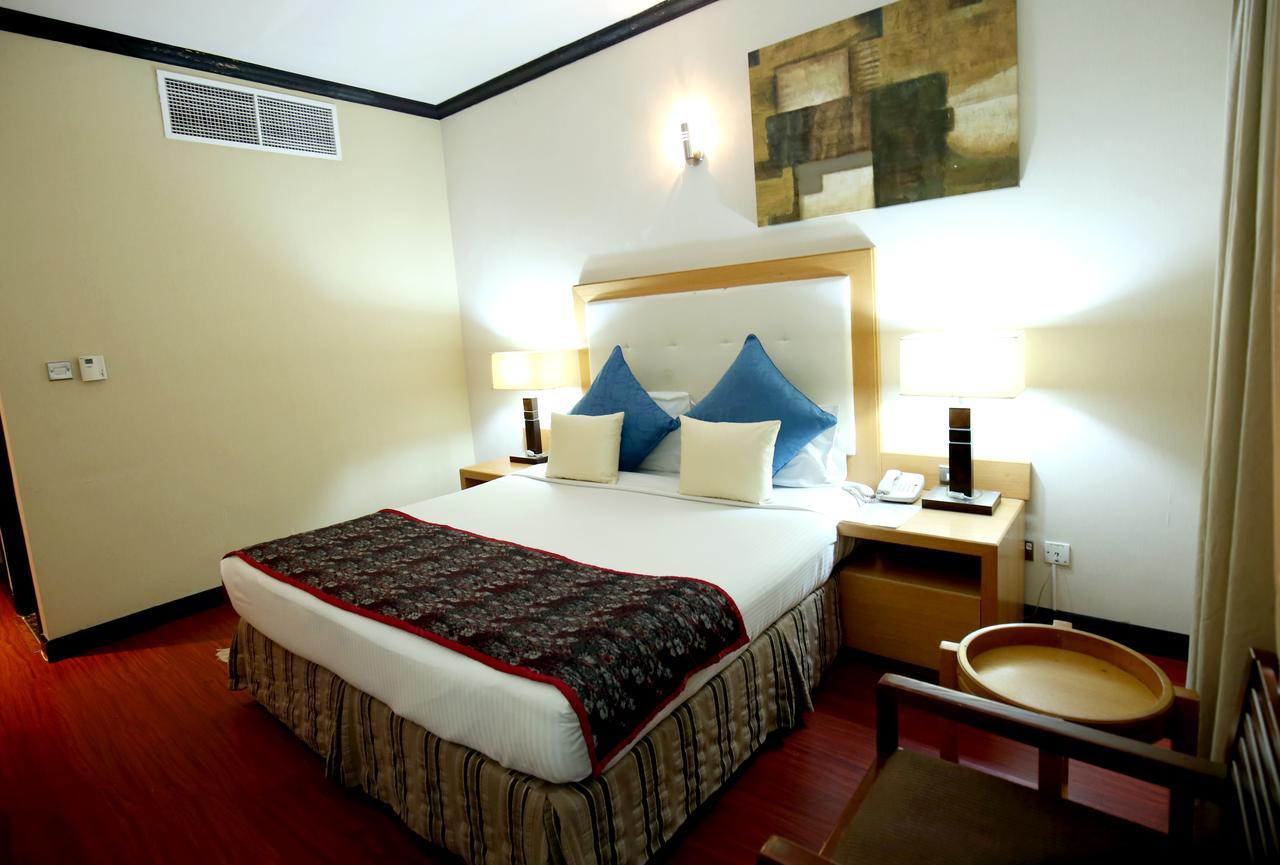 London Crown Hotel Dubai Exterior photo