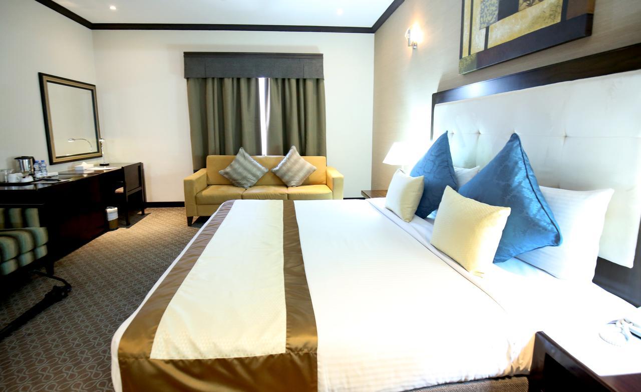 London Crown Hotel Dubai Exterior photo