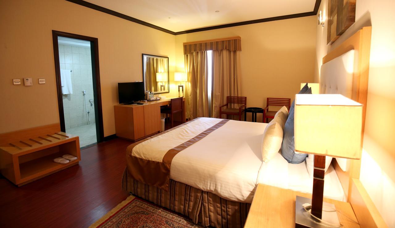 London Crown Hotel Dubai Exterior photo