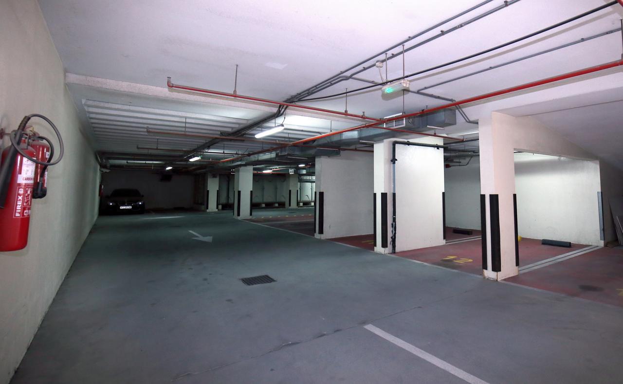 London Crown Hotel Dubai Exterior photo