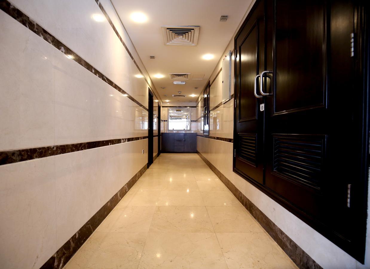 London Crown Hotel Dubai Exterior photo