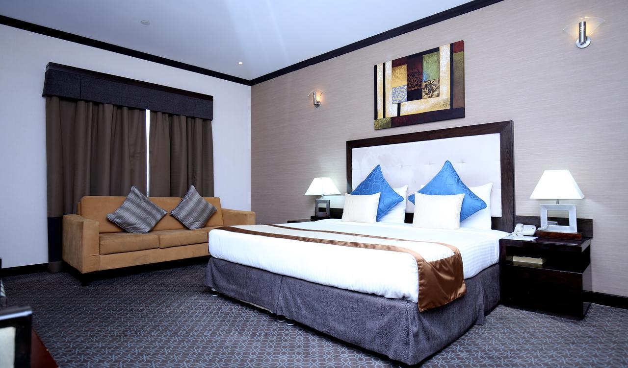 London Crown Hotel Dubai Exterior photo