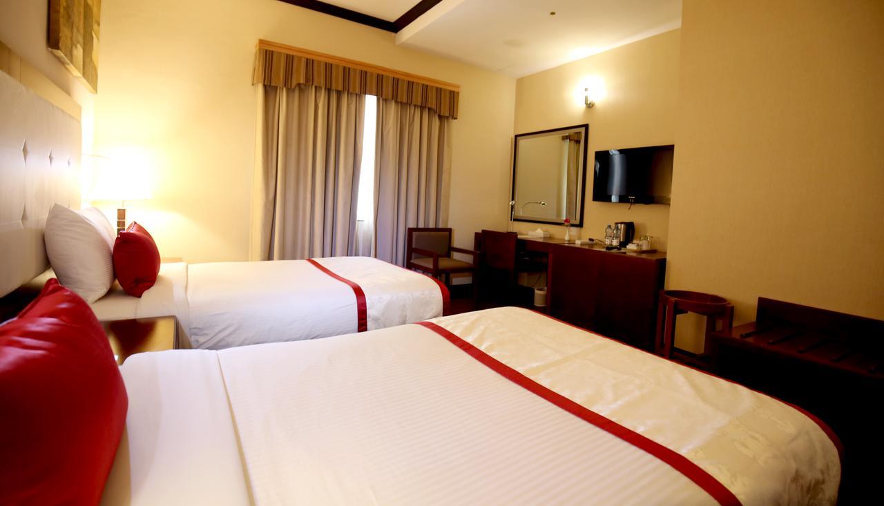 London Crown Hotel Dubai Exterior photo